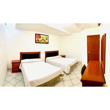 Hotel En Guadalajara Posada Mi Rey Ngoại thất bức ảnh