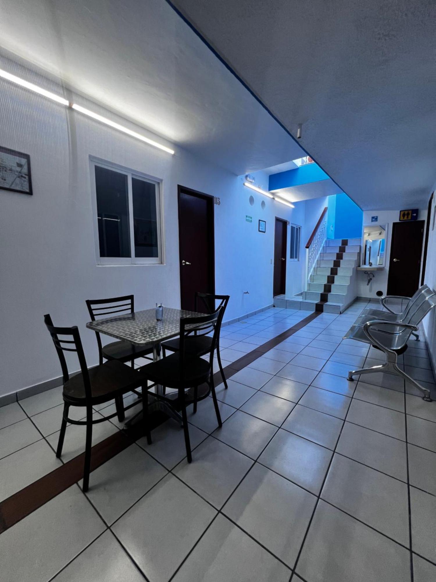 Hotel En Guadalajara Posada Mi Rey Ngoại thất bức ảnh